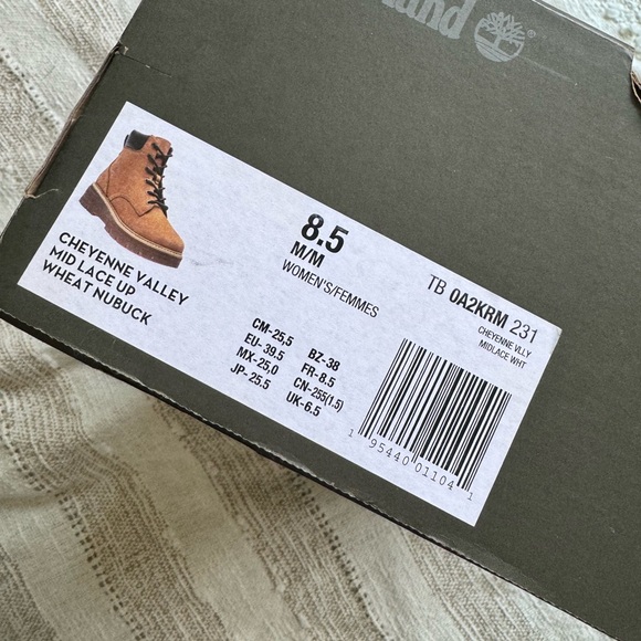 Timberlands - Picture 3 of 10